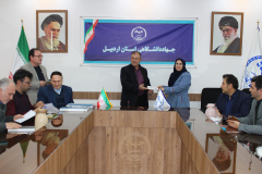 نشست صمیمانه رئیس جهاددانشگاهی استان اردبیل با همکاران واحد به مناسبت جشن پایان سال و تقدیر از جهادگران